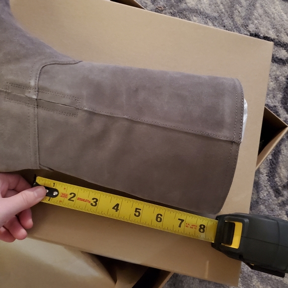 LUCKY BRAND Genuine Suede Boots Womens NIB - Picture 3 of 7